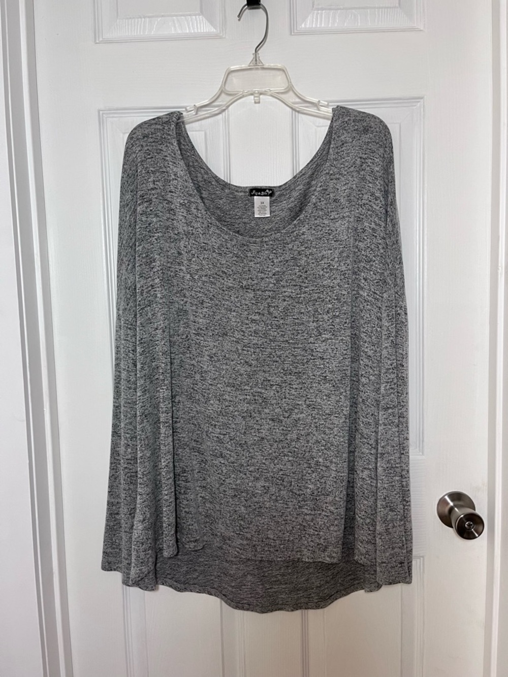 Fig & Blu Gray Long Sleeve Knit Top